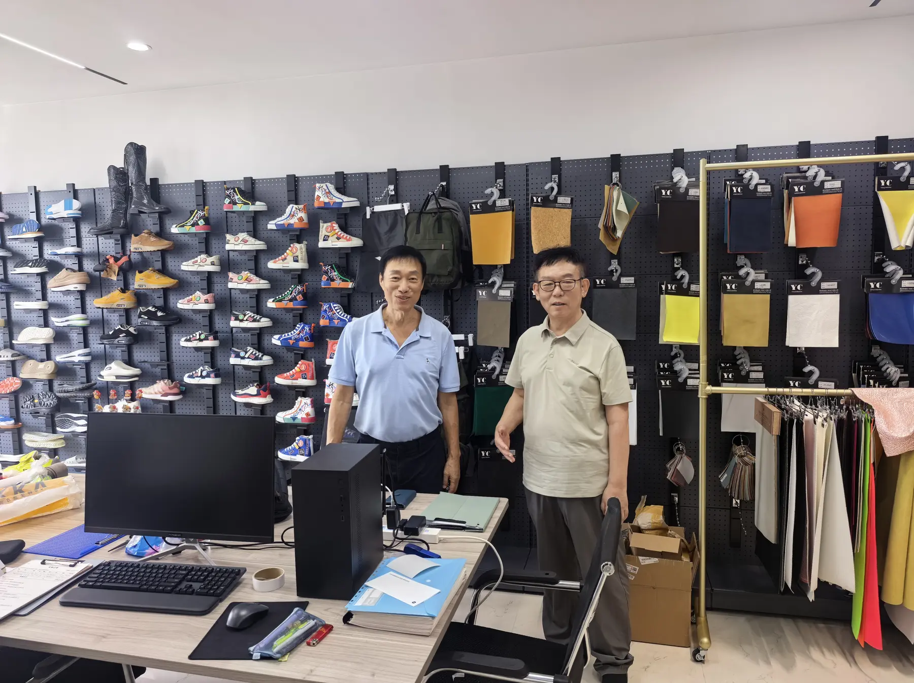 KWON KWIJU 在鞋材与合成革样品展厅
